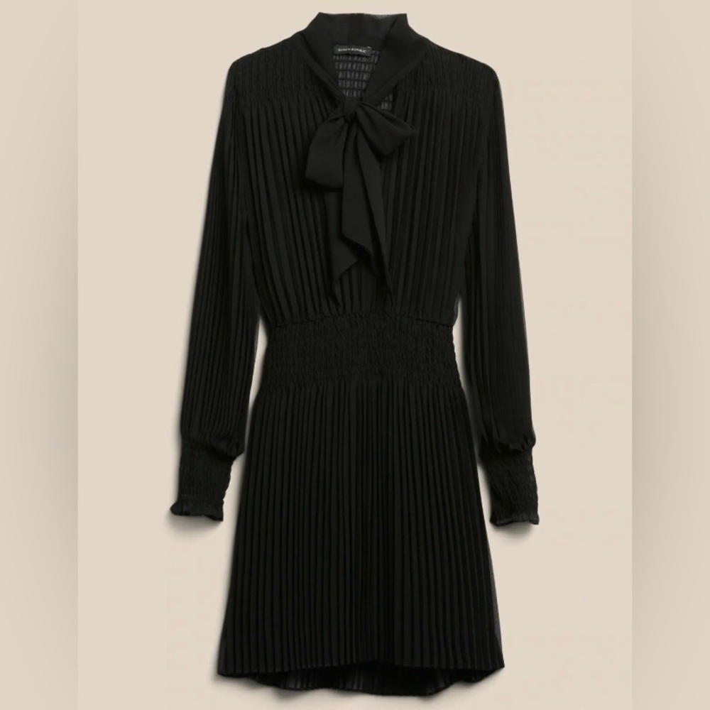 NWT! Banana Republic Pleated Tie-Neck Mini Dress - 745515 Small 🌅5️⃣